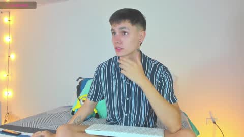 Snapshot of dustinlevine chatting on January 2025 11:58:02 AM Dustin Levy online show from January 2025 11:58:02 AM