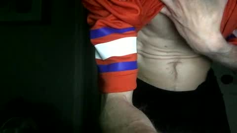 Snapshot of dustinthesweettalker chatting on October 2025 04:57:02 AM Dustinthesweettalker online show from October 2025 04:57:02 AM