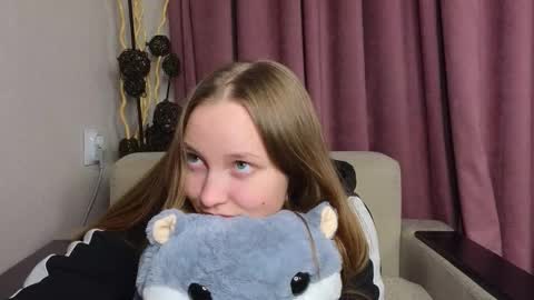 Jenny online show from December 2025 07:10:01 PM