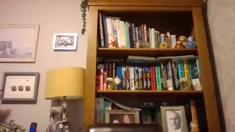 Snapshot of dutchunclejohn chatting on January 2026 12:58:01 AM DutchUncleJohn online show from January 2026 12:58:01 AM