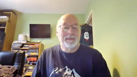 Snapshot of dutchunclejohn chatting on April 2026 01:41:01 PM DutchUncleJohn online show from April 2026 01:41:01 PM