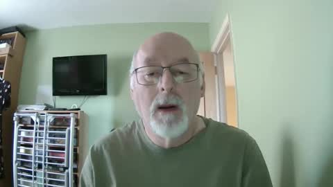 Snapshot of dutchunclejohn chatting on April 2026 08:42:02 AM DutchUncleJohn online show from April 2026 08:42:02 AM