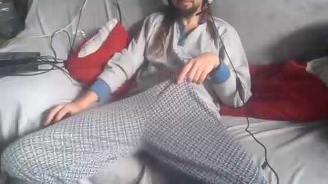 dv3nd3 online show from November 2025 01:21:02 PM