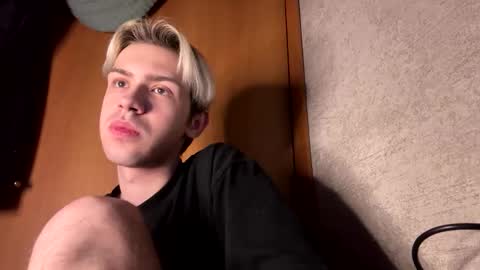 Adrian online show from February 2026 07:01:02 AM
