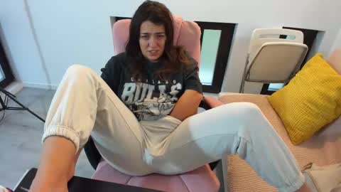 dayana online show from October 2025 05:57:02 AM