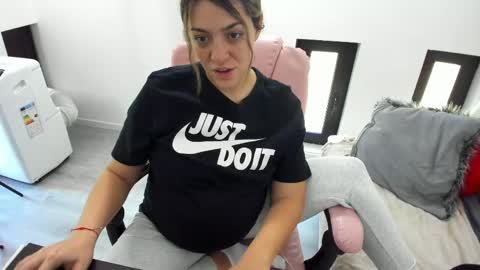 dayana online show from May 2026 05:24:01 AM
