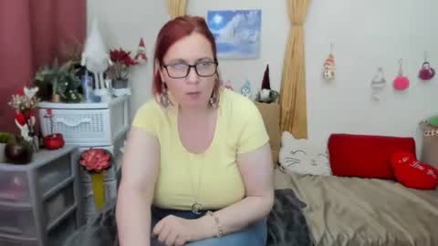 Snapshot of dyannelovee chatting on January 2025 09:47:02 PM Dyanne online show from January 2025 09:47:02 PM