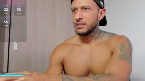 Snapshot of dylan_johnsonn chatting on December 2024 09:28:02 PM Dylan Jhonsonn online show from December 2024 09:28:02 PM