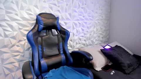 Snapshot of dylan_walton chatting on October 2025 02:24:01 PM Dylan online show from October 2025 02:24:01 PM