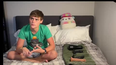 Snapshot of dylanfruits chatting on October 2025 09:52:01 PM dylanfruits online show from October 2025 09:52:01 PM