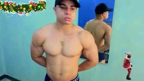 Snapshot of dylanguss chatting on December 2025 12:14:02 PM dylanguss online show from December 2025 12:14:02 PM