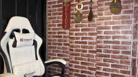 Snapshot of dylangusss chatting on February 2026 06:06:02 AM Dylangusss online show from February 2026 06:06:02 AM