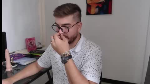 dylanhot10 online show from December 2024 07:32:02 PM