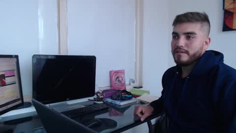 dylanhot10 online show from February 2025 08:03:01 PM