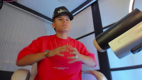 dylanroyce_ online show from May 2026 01:16:02 PM