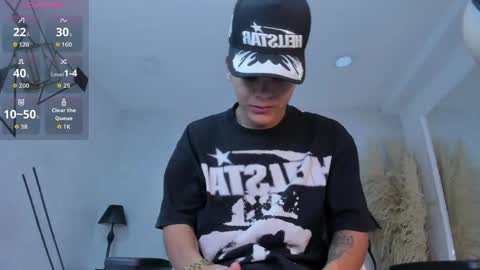 dylanroyce_ online show from May 2026 01:18:02 PM