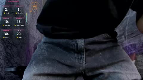 dylanroyce_ online show from May 2026 01:39:01 PM