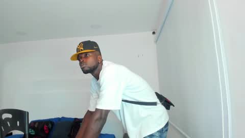 Dylan Taylor online show from February 2025 10:18:02 AM