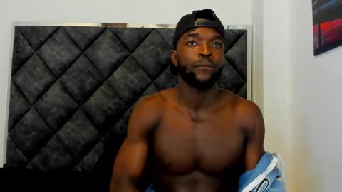 Dylan Taylor online show from October 2025 02:49:01 PM