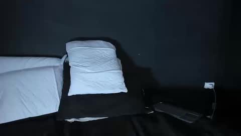 ---DYLAN--- online show from November 2025 03:17:01 AM