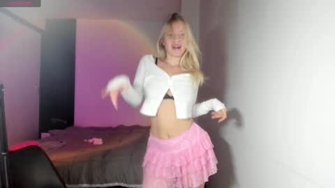 Snapshot of e___lisa chatting on December 2024 05:26:01 AM fansly - yourbestbaby online show from December 2024 05:26:01 AM