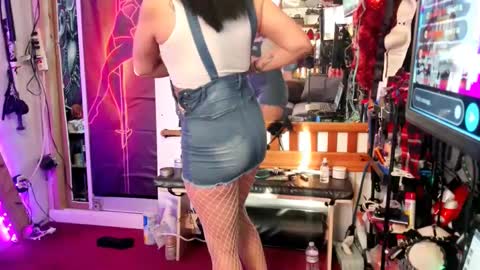 Kryztal Klear Jaxx online show from December 2024 08:17:01 PM