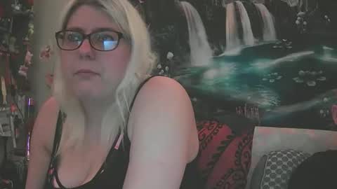 eandr6446 online show from November 2025 03:20:01 AM