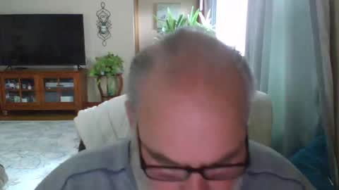 earl52 online show from March 2026 05:46:01 PM