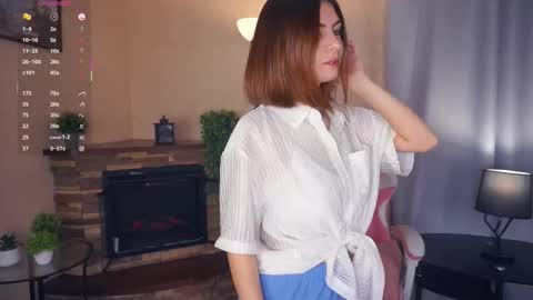 Snapshot of earthadobb chatting on September 2025 07:02:02 PM Emma online show from September 2025 07:02:02 PM