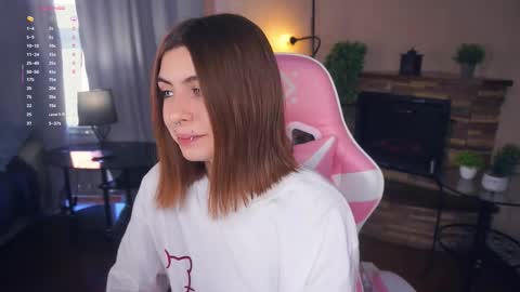 Snapshot of earthadobb chatting on October 2025 05:13:01 AM Emma online show from October 2025 05:13:01 AM