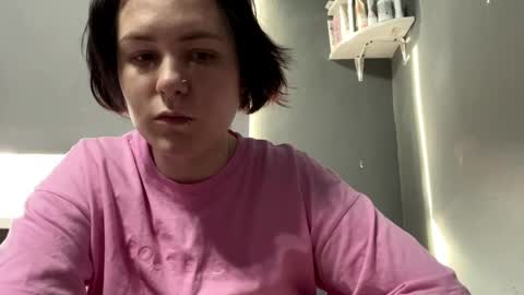 Snapshot of earthascritchfield chatting on April 2026 01:49:02 PM Rina online show from April 2026 01:49:02 PM