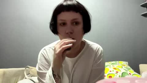 Snapshot of earthascritchfield chatting on May 2026 06:35:02 PM Rina online show from May 2026 06:35:02 PM