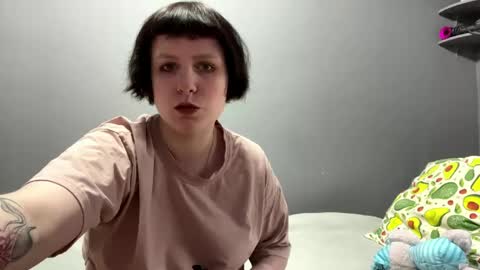 Snapshot of earthascritchfield chatting on May 2026 03:20:02 PM Rina online show from May 2026 03:20:02 PM