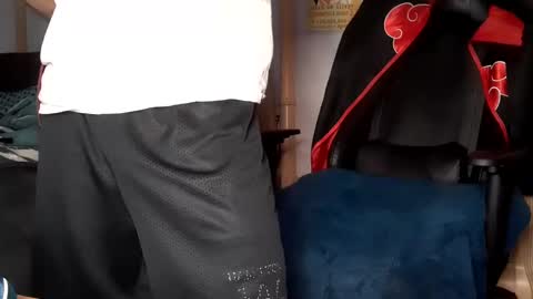 TWITTER   INSTAGRAM    easybreezy20   ONLINE 1230 AM TO 7AM online show from December 2024 06:24:02 AM