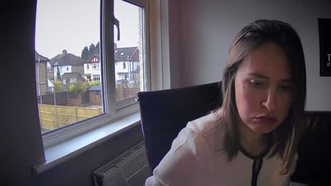 Nadia Ferreira  online show from March 2026 11:16:01 AM