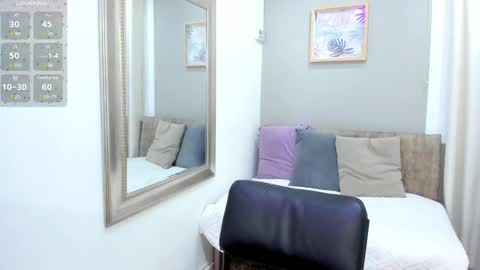      online show from February 2025 02:54:01 PM