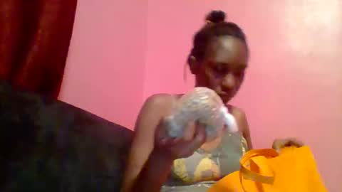 Snapshot of ebon_fantasy1 chatting on April 2026 12:06:01 AM Ebon Fantasy1s online show from April 2026 12:06:01 AM