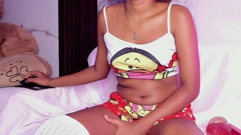 Snapshot of ebony_beautifull chatting on February 2025 07:13:02 AM Luci online show from February 2025 07:13:02 AM