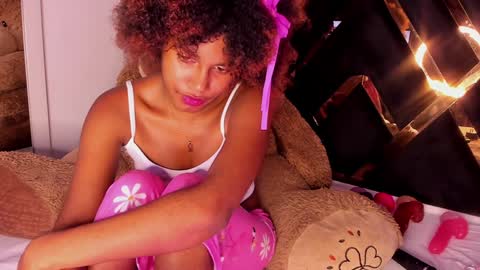Snapshot of ebony_beautifull chatting on February 2025 02:08:02 AM Luci online show from February 2025 02:08:02 AM