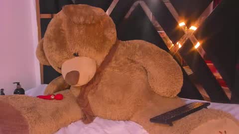 Snapshot of ebony_beautifull chatting on February 2025 05:09:01 AM Luci online show from February 2025 05:09:01 AM