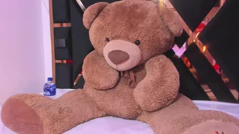 Snapshot of ebony_beautifull chatting on March 2025 01:42:02 AM Luci online show from March 2025 01:42:02 AM