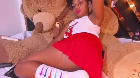 Snapshot of ebony_beautifull chatting on March 2025 04:46:01 AM Luci online show from March 2025 04:46:01 AM