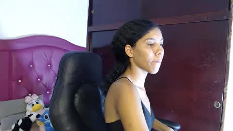 ebony_foxxx online show from January 2026 03:20:02 AM