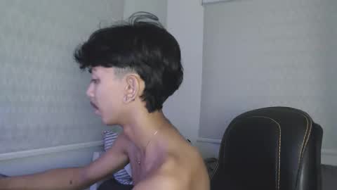 Snapshot of ebony_fuckboy chatting on September 2025 08:47:01 AM ebony_fuckboy online show from September 2025 08:47:01 AM