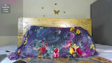 EBONY PETITE online show from October 2025 07:47:02 AM