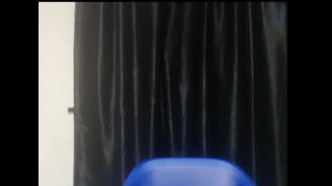 Queen online show from May 2026 10:05:02 PM