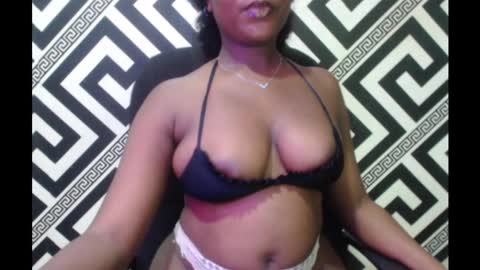 Snapshot of ebony_sexy_queen chatting on February 2025 07:25:02 PM Racheal online show from February 2025 07:25:02 PM