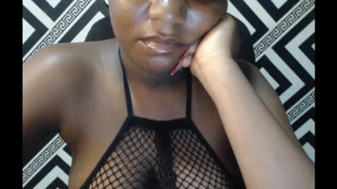 Snapshot of ebony_sexy_queen chatting on March 2025 12:12:01 PM Racheal online show from March 2025 12:12:01 PM