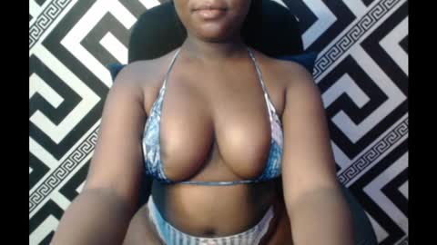 Snapshot of ebony_sexy_queen chatting on March 2025 08:20:02 AM Racheal online show from March 2025 08:20:02 AM