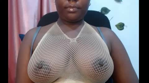 Snapshot of ebony_sexy_queen chatting on September 2025 04:25:02 AM Racheal online show from September 2025 04:25:02 AM